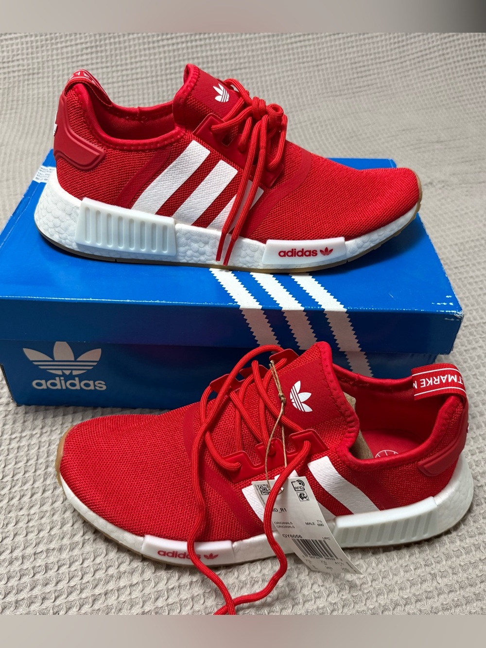 Adidas NMD R1 Red Men’s 8 NWT